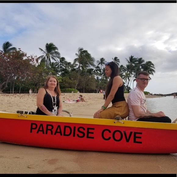 Meet your Posher, Elizabeth - Picture 2 of 8